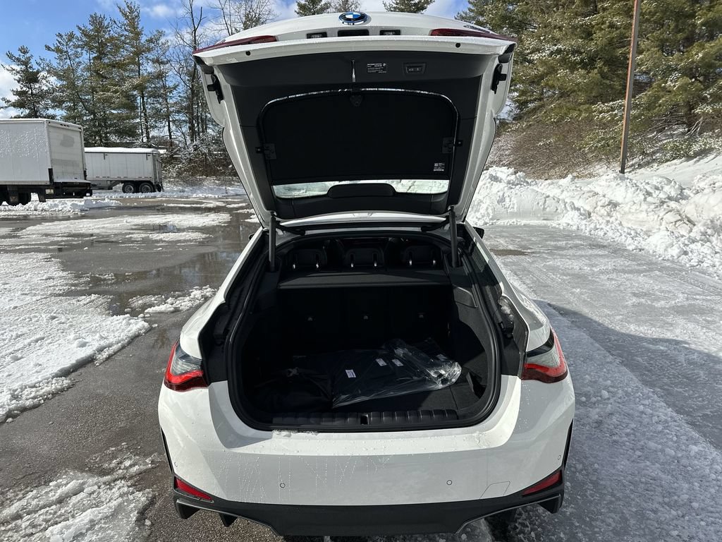 Used 2025 BMW i4 xDrive40i w/ Premium Package AWD/4WD image 30