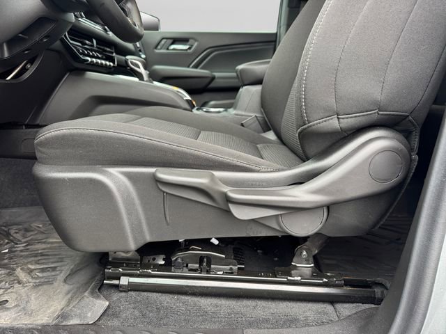 Used 2025 GMC Canyon Elevation image 27