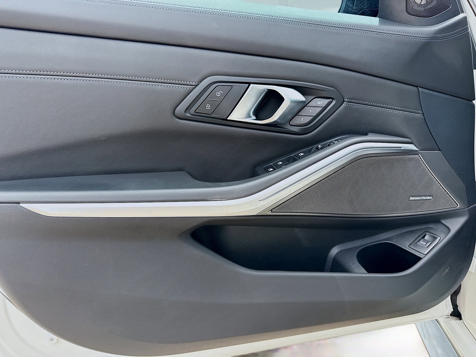 Used 2024 BMW M3 w/ M Carbon Exterior Package image 22