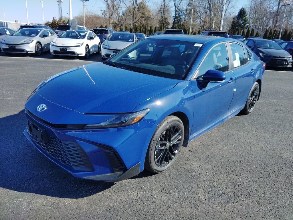 New 2026 Toyota Camry SE image 2
