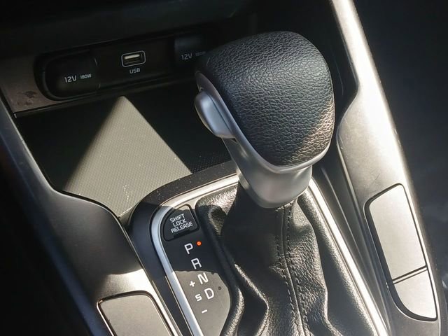 Certified 2025 Kia Soul LX w/ LX Technology Package FWD image 19
