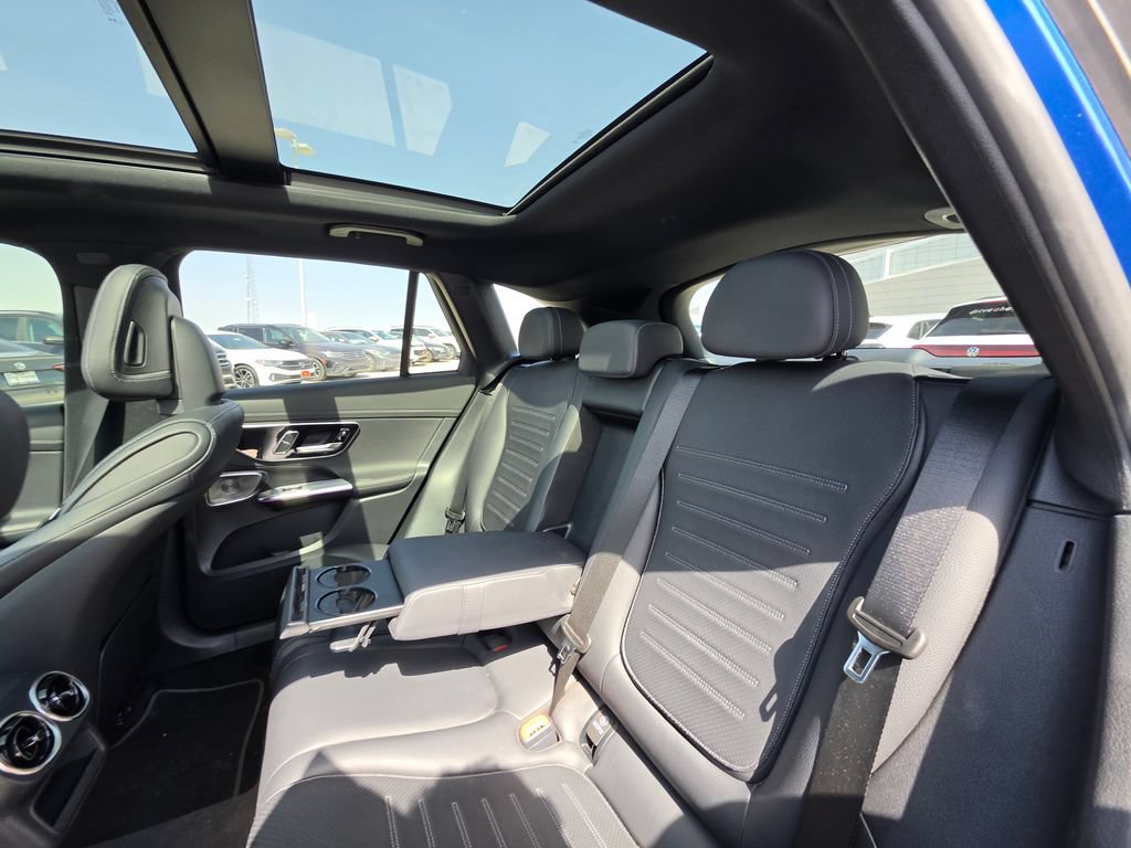 Used 2023 Mercedes-Benz GLC 300 4MATIC image 19