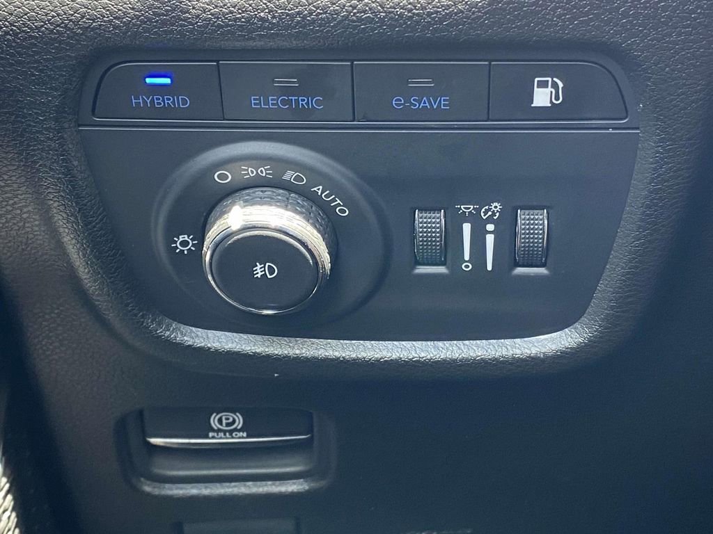 Used 2024 Jeep Grand Cherokee Limited 4xe image 29