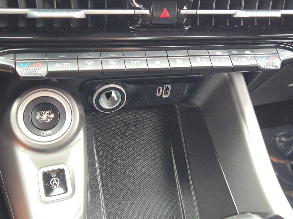 Used 2024 Dodge Hornet GT AWD/4WD image 9