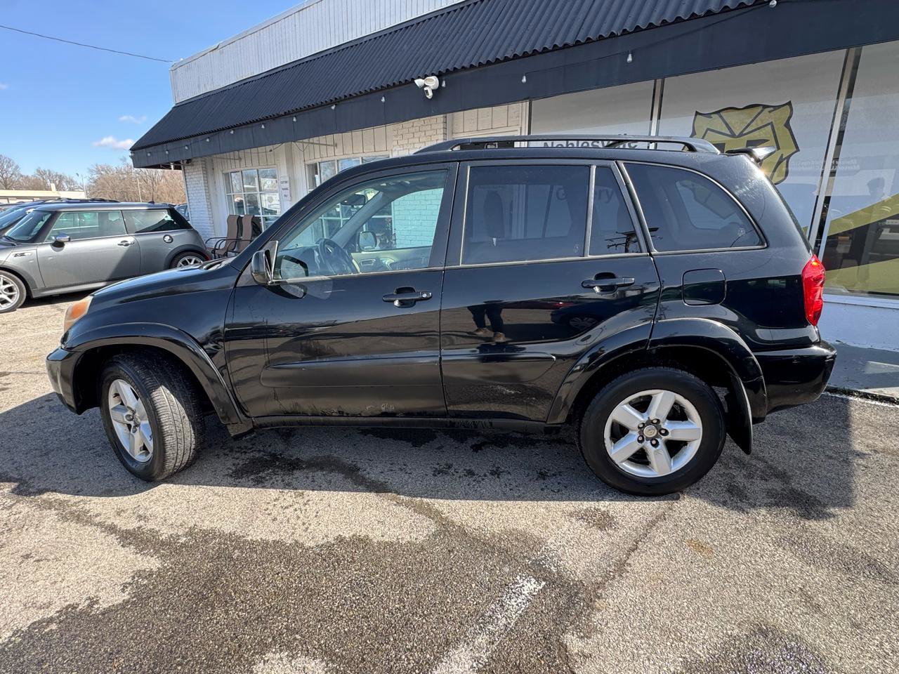Used 2005 Toyota RAV4 4WD image 3