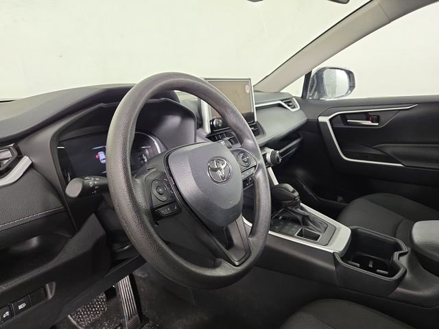 Used 2025 Toyota RAV4 XLE image 14
