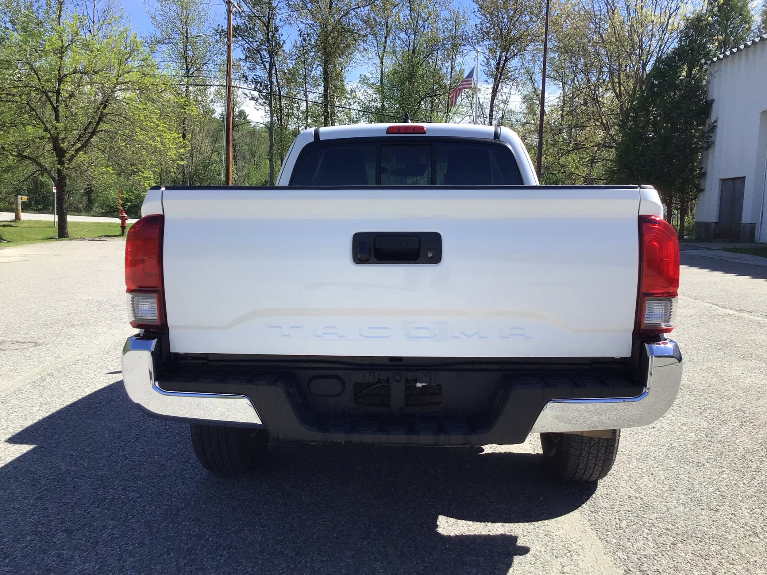 Used 2023 Toyota Tacoma SR5 RWD image 6