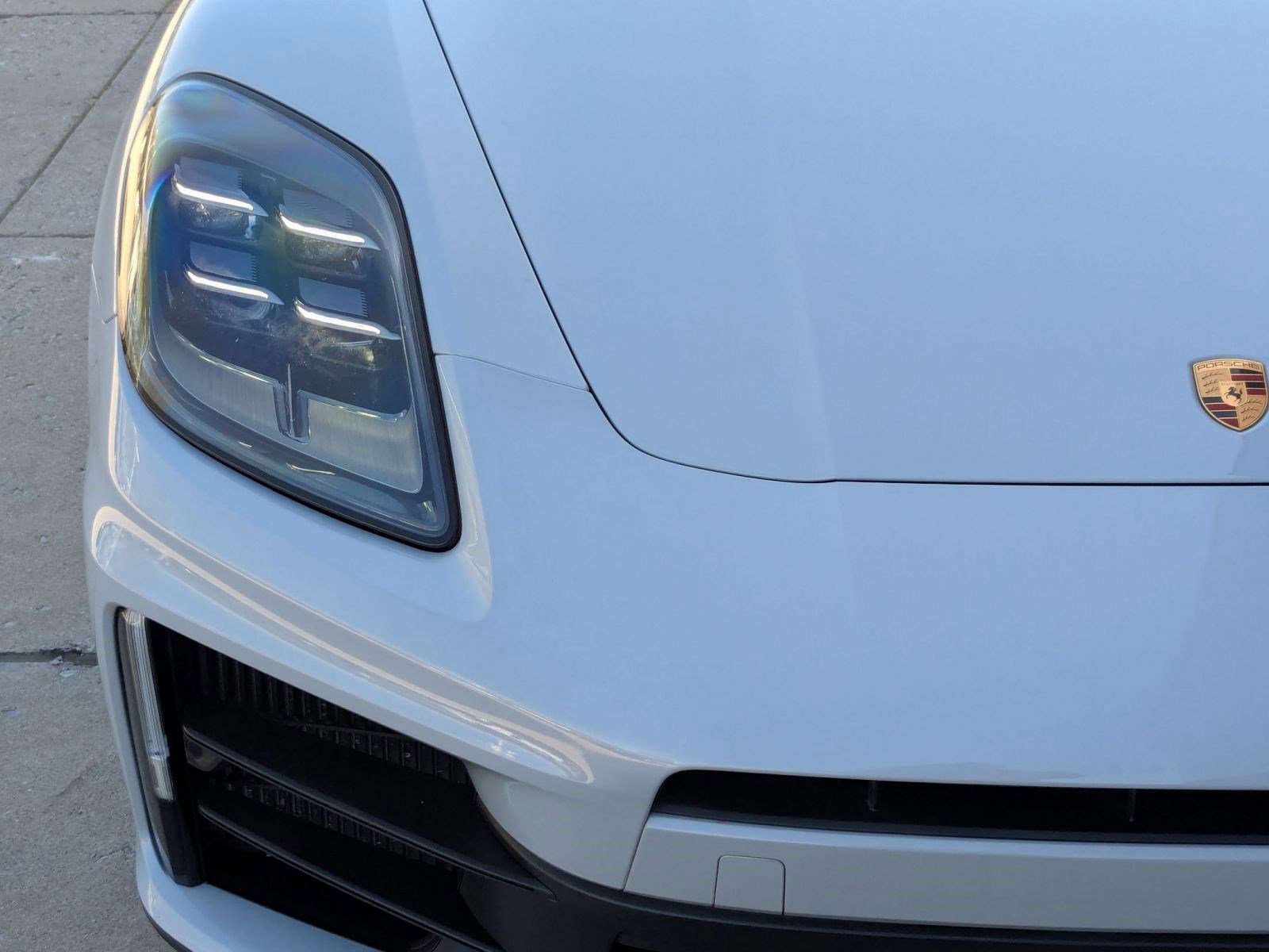 Certified 2025 Porsche Panamera 4 image 12