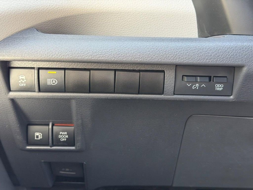 Used 2020 Ford Edge SE FWD image 20