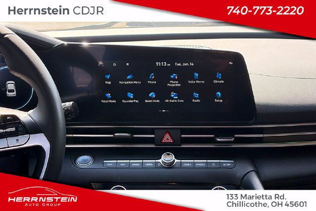 Used 2024 Hyundai Elantra SEL w/ Convenience Package FWD image 7