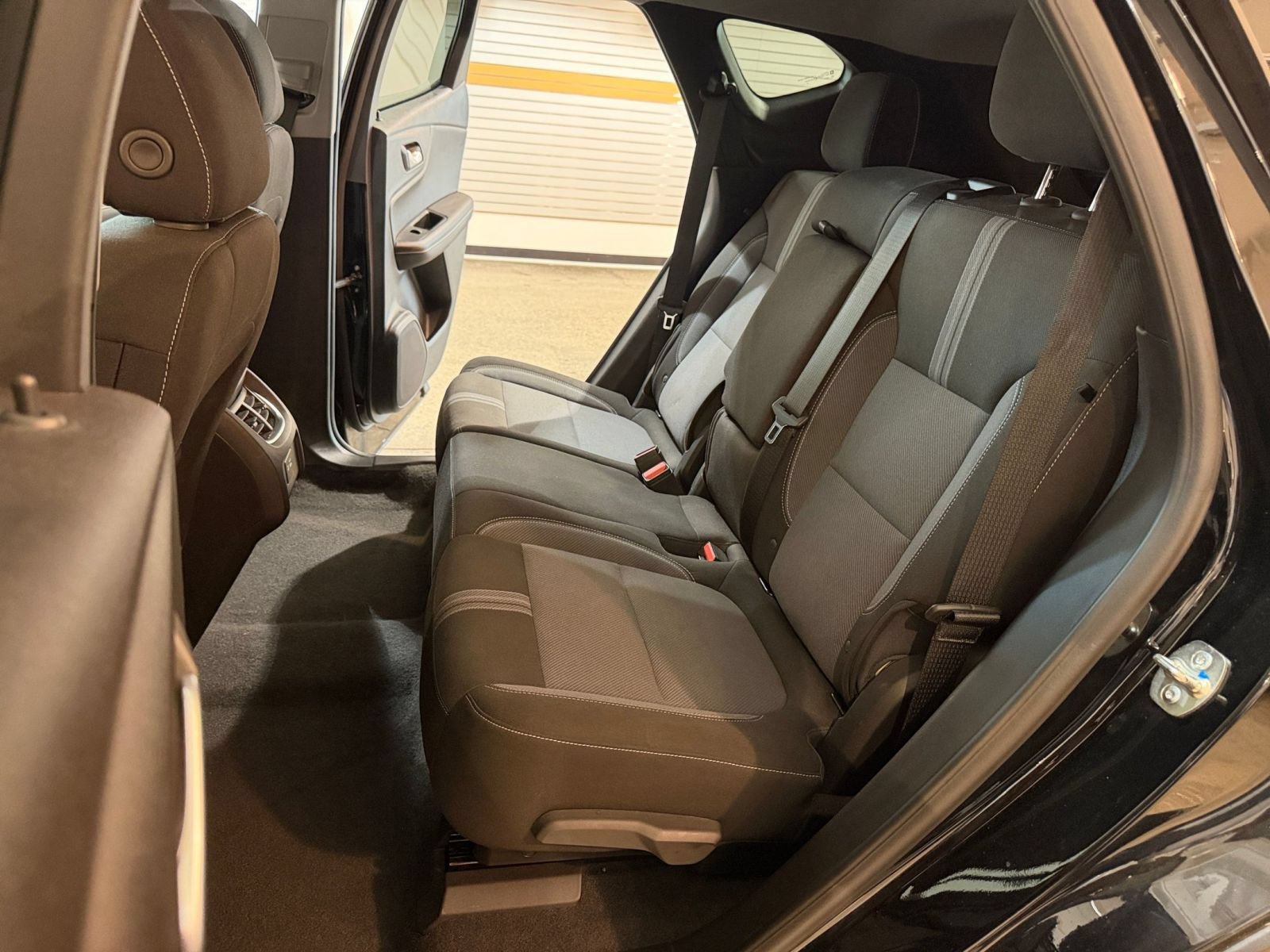 Used 2025 Chevrolet Blazer LT FWD image 39