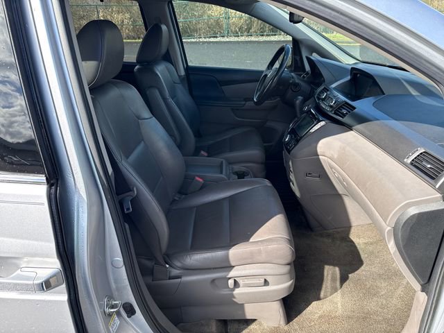 Used 2014 Honda Odyssey Touring Elite image 13