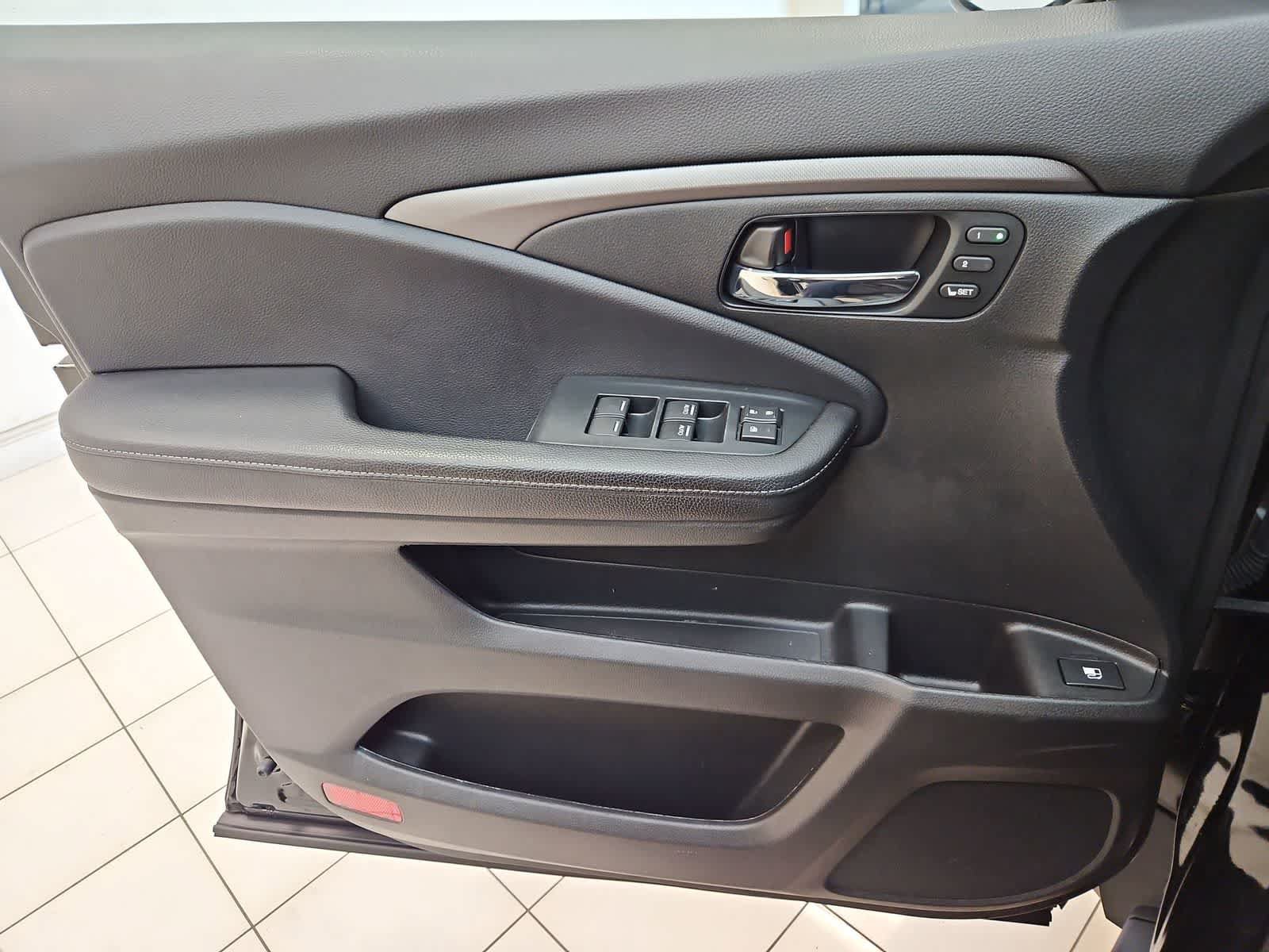 Used 2023 Honda Ridgeline RTL image 16