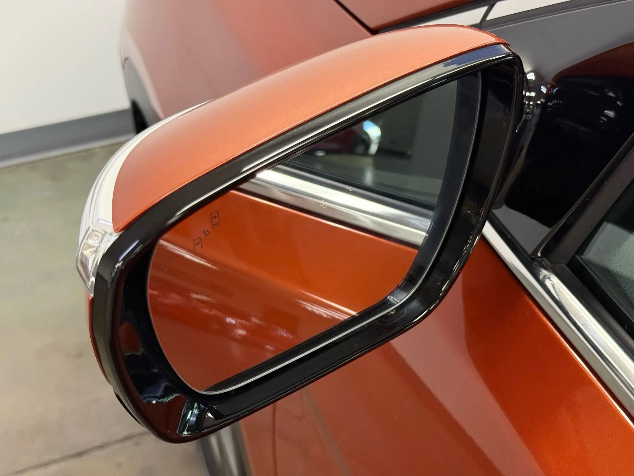 Used 2018 Hyundai Santa Fe Sport w/ Cargo Package image 8