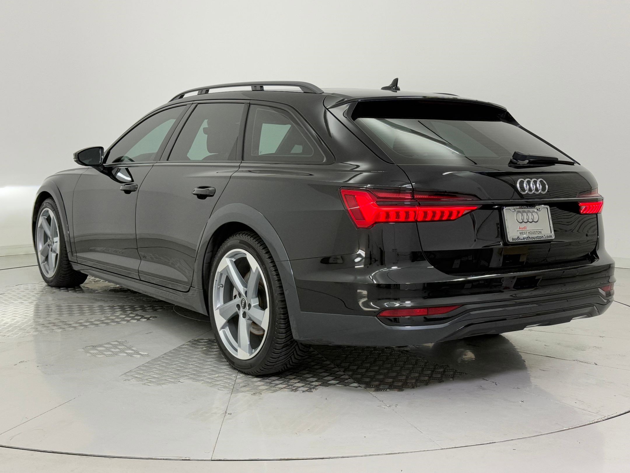 Used 2023 Audi A6 3.0T allroad Premium Plus image 3