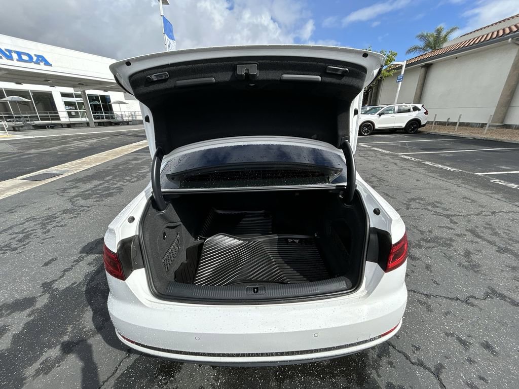 Used 2018 Audi A4 2.0T Ultra Premium Plus w/ Premium Plus Package FWD image 24