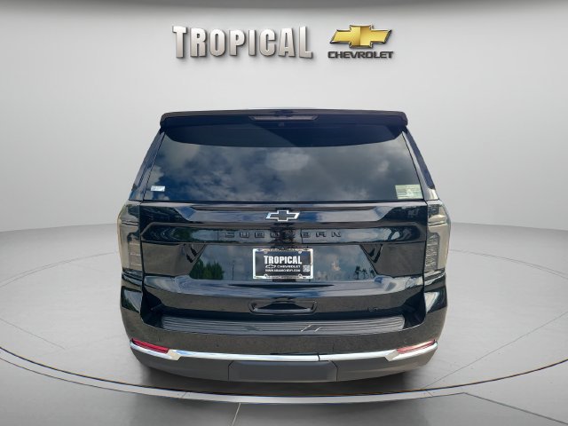Used 2025 Chevrolet Suburban LT w/ Comfort Package RWD image 4