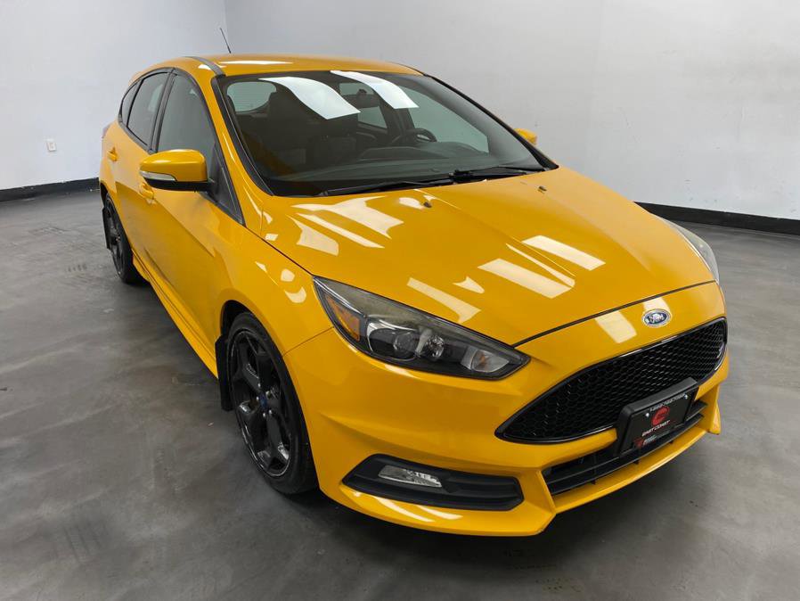 Used 2015 Ford Focus ST w/ Equipment Group 401A image 8