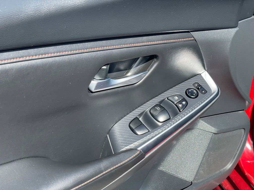 Certified 2022 Nissan Sentra SR FWD image 41