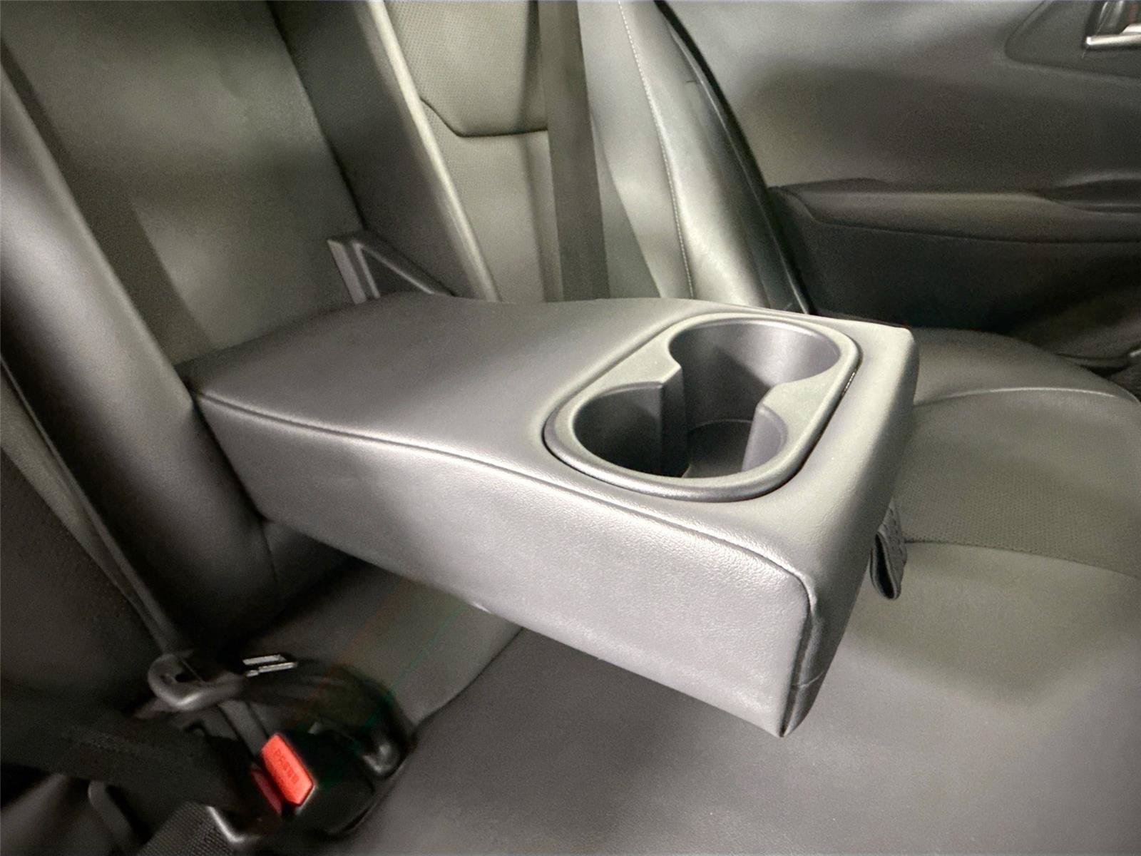 Certified 2025 Toyota Prius XLE FWD image 38