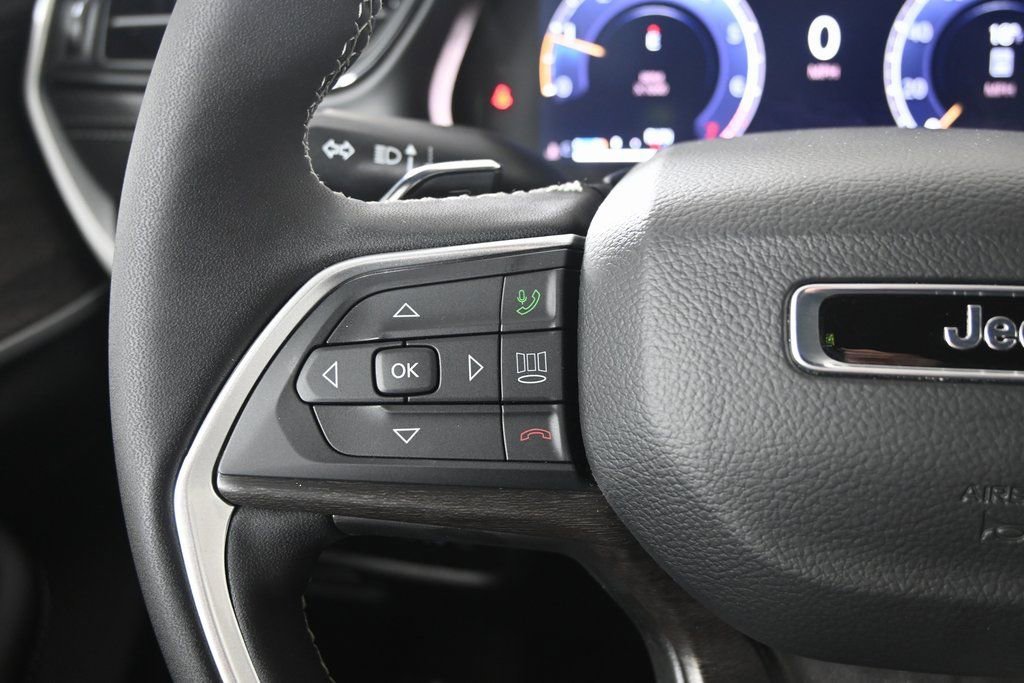 New 2026 Jeep Grand Cherokee Laredo image 34