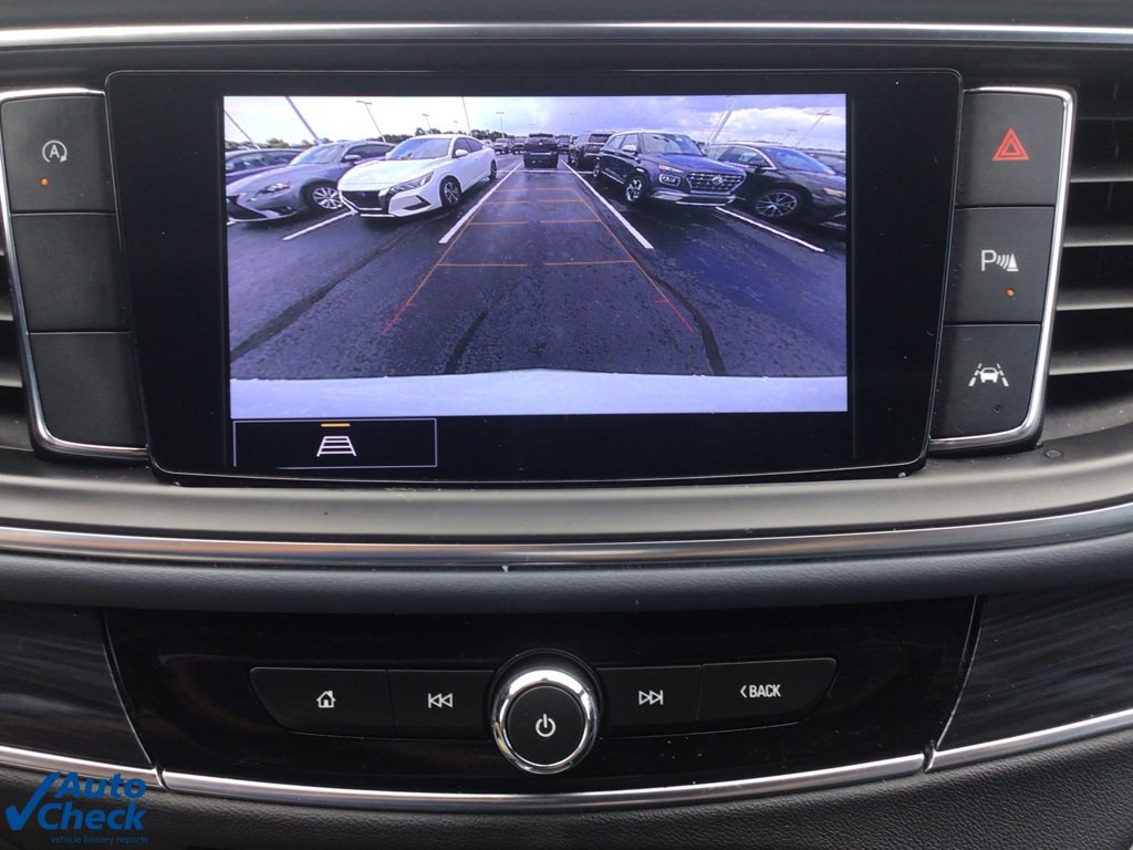 Used 2022 Buick Enclave Essence image 30