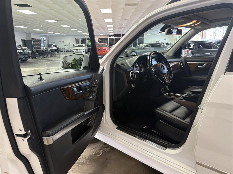 Used 2014 Mercedes-Benz GLK 350 2WD image 14