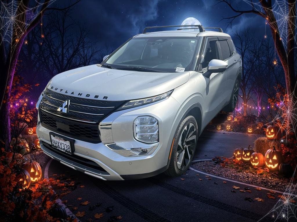Used 2022 Mitsubishi Outlander SE FWD 360° Tour