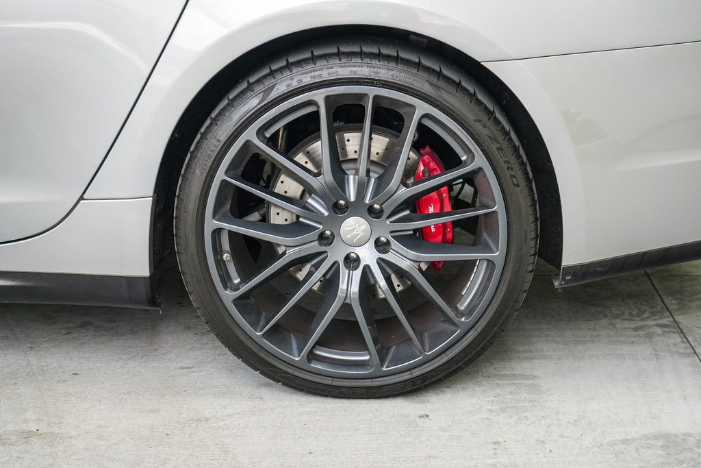 Used 2014 Maserati Quattroporte GTS RWD image 5