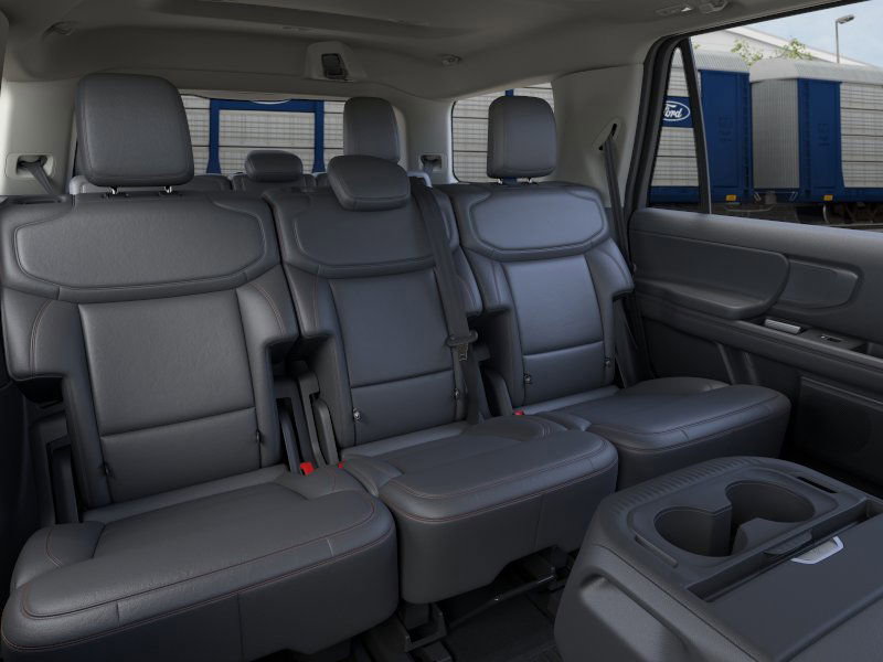 New 2025 Ford Expedition Active image 11