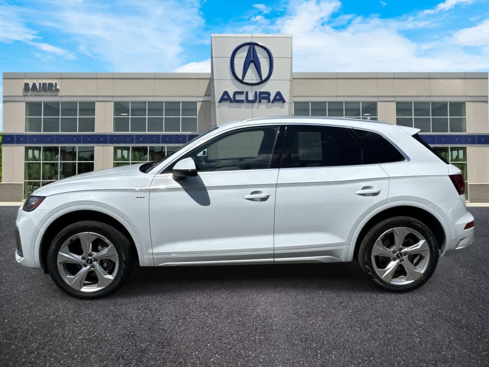 Used 2022 Audi Q5 2.0T Premium Plus AWD/4WD image 2