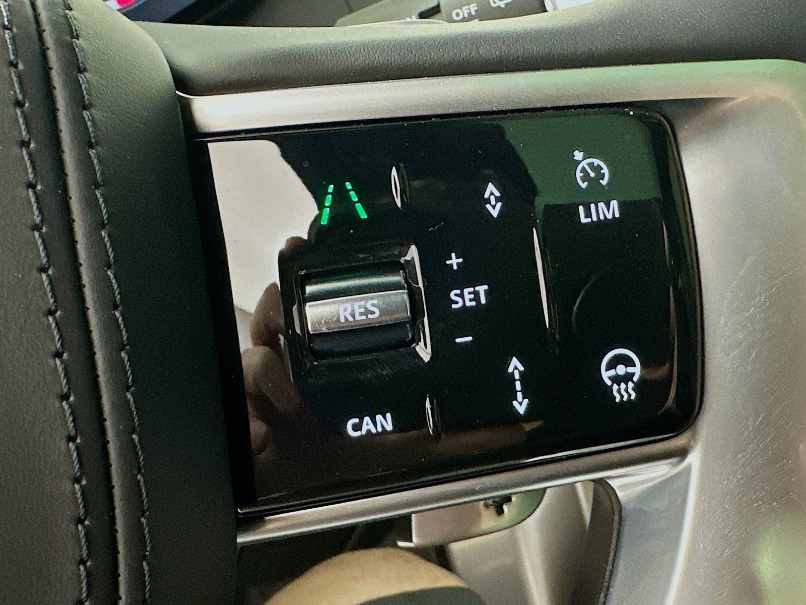 New 2026 Land Rover Range Rover SE AWD/4WD image 19