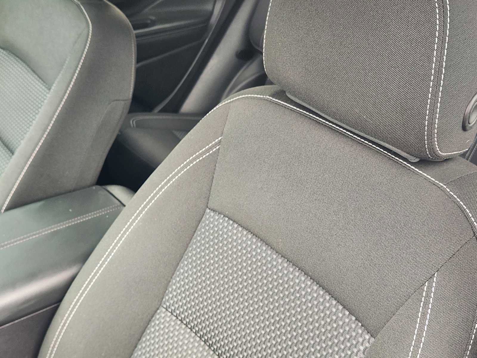 Certified 2024 GMC Terrain SLE w/ Driver Convenience Package image 14