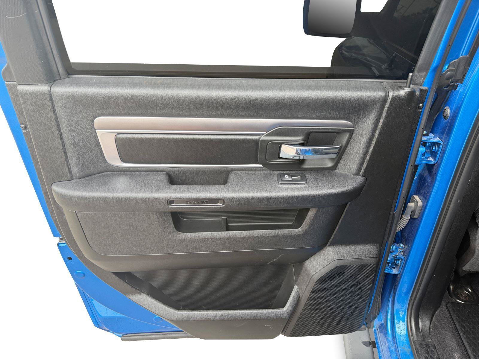 Used 2022 RAM 1500 Classic Warlock AWD/4WD image 18
