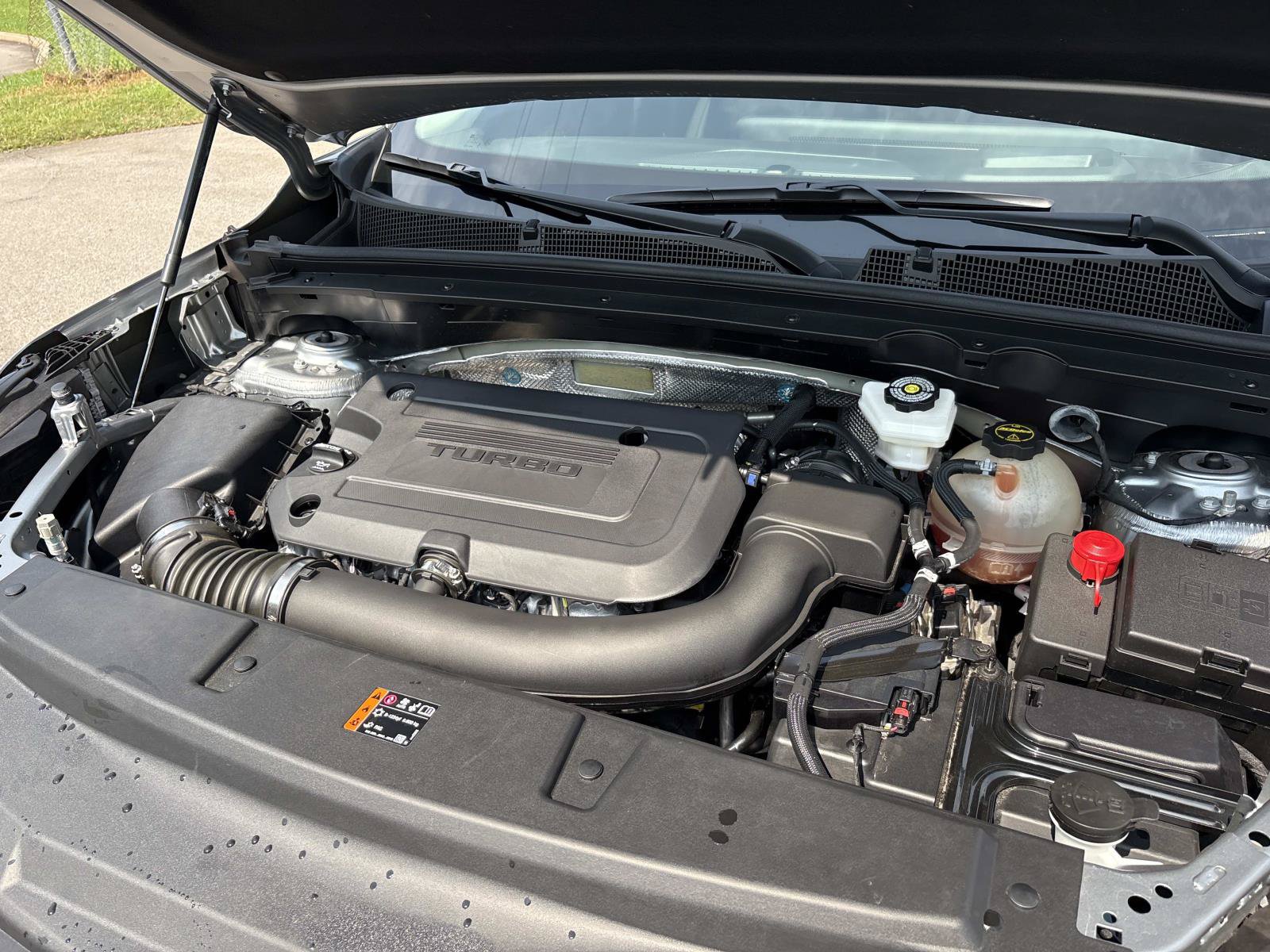 Used 2025 Buick Envision Preferred AWD/4WD image 35