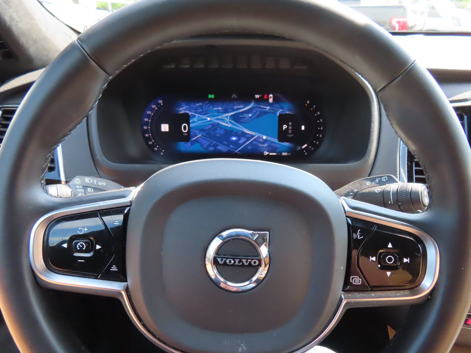 Used 2023 Volvo XC90 B6 Ultimate w/ Lounge Package AWD/4WD image 18