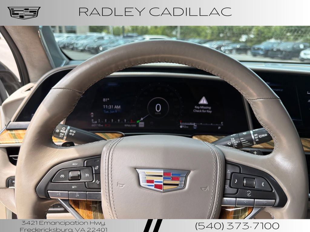 Used 2021 Cadillac Escalade Sport Platinum AWD/4WD image 5