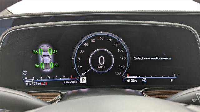 Used 2022 Cadillac Escalade ESV Luxury AWD/4WD image 27