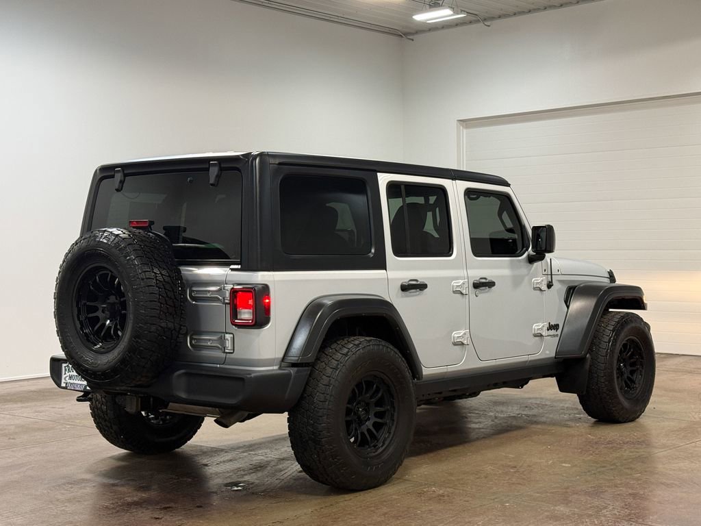 Used 2022 Jeep Wrangler Unlimited Sport image 4