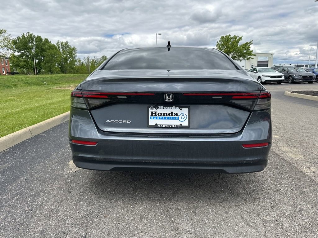 Used 2025 Honda Accord SE image 10