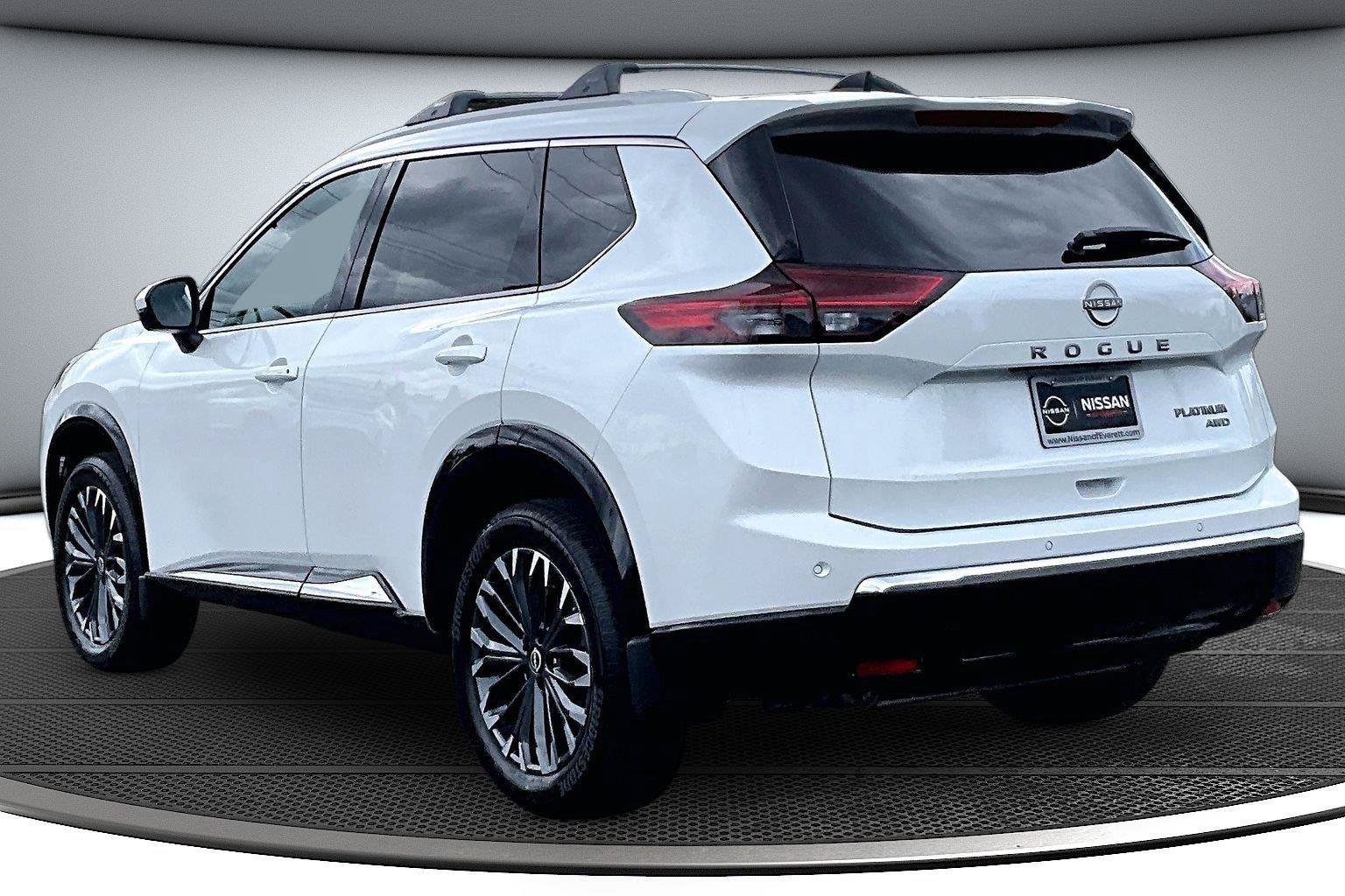 New 2026 Nissan Rogue Platinum AWD/4WD image 4