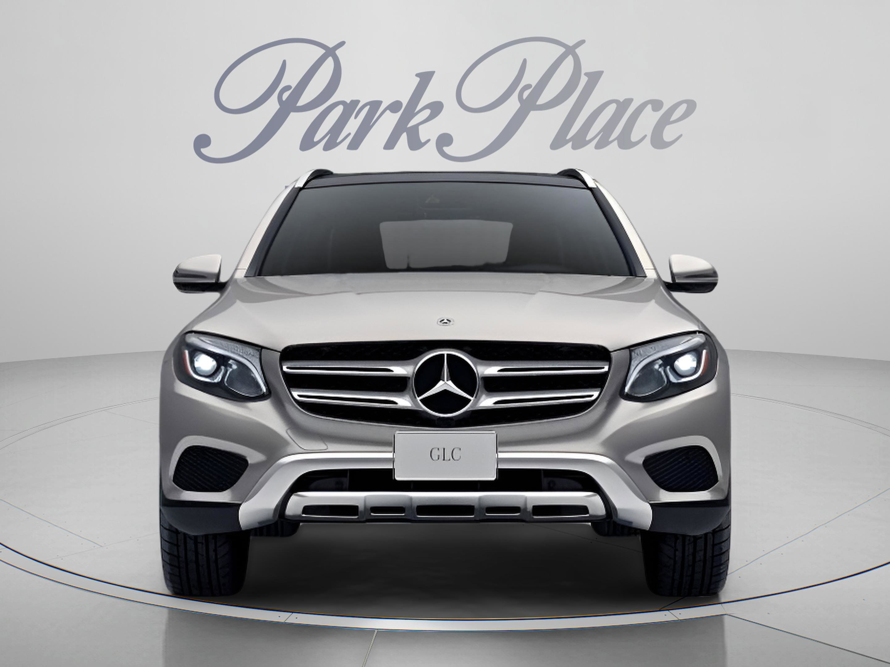 Certified 2019 Mercedes-Benz GLC 300 4MATIC image 35