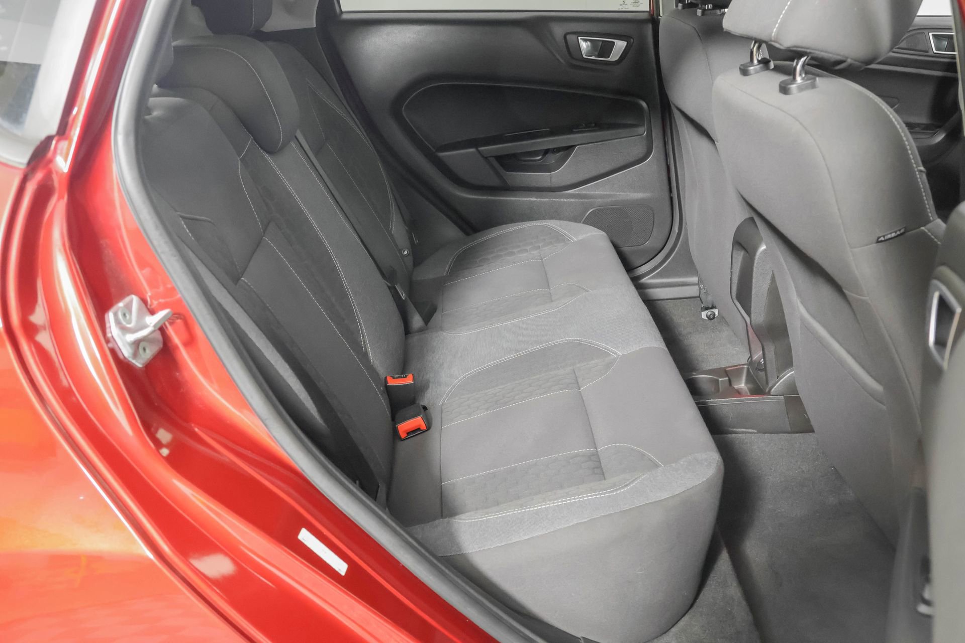 Used 2014 Ford Fiesta SE w/ Equipment Group 201A image 38