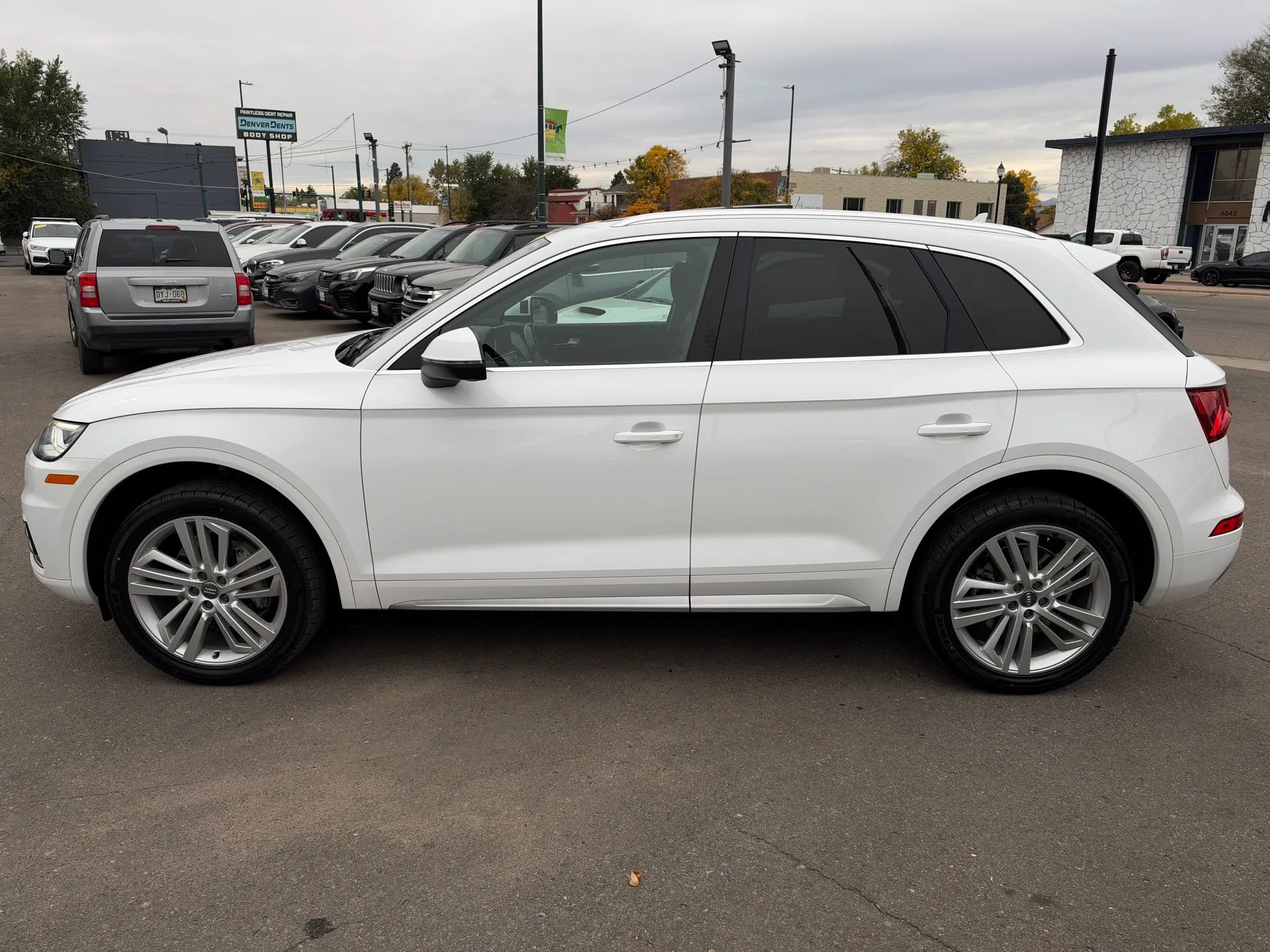 Used 2018 Audi Q5 2.0T Premium Plus w/ Premium Plus Package AWD/4WD image 6