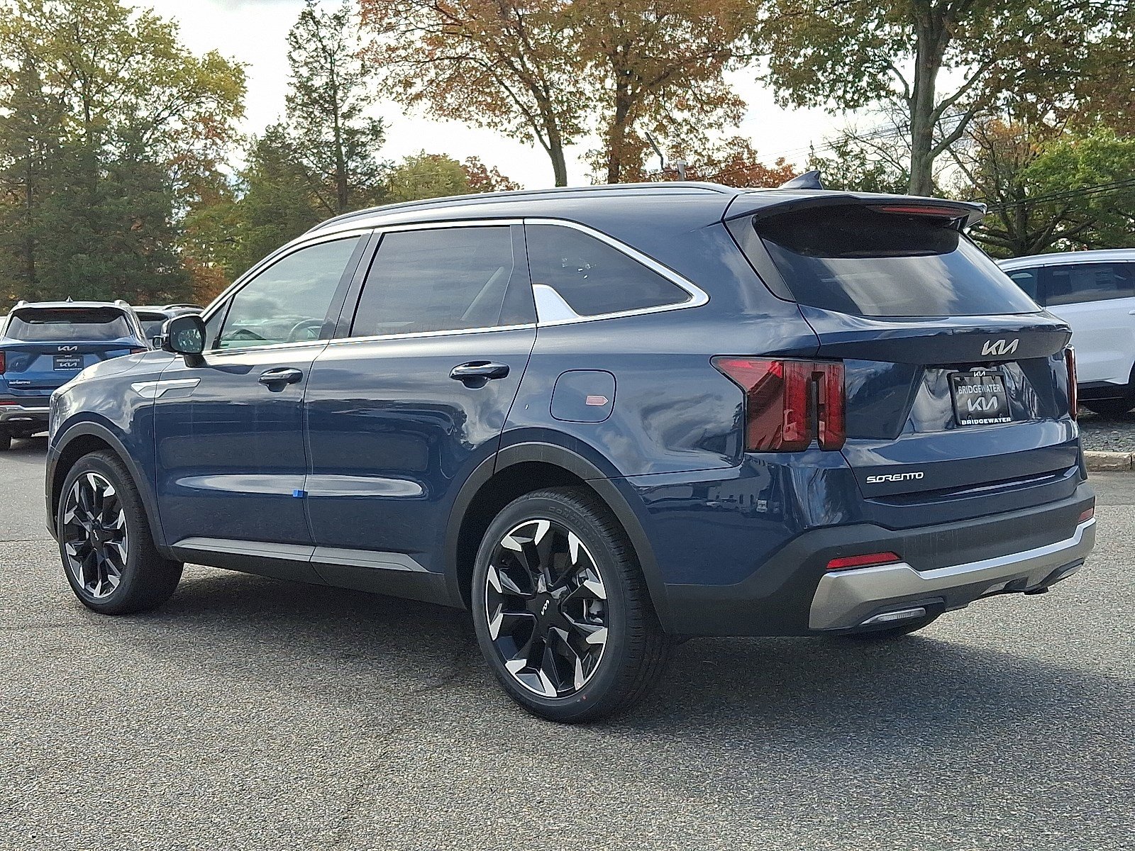 New 2025 Kia Sorento EX image 3