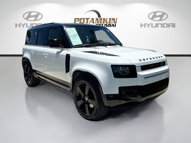 Used 2025 Land Rover Defender 110 X-Dynamic SE AWD/4WD image 3
