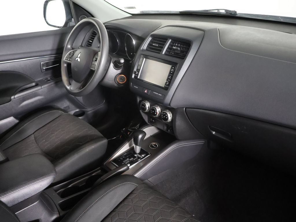 Used 2023 Mitsubishi Outlander Sport ES AWD/4WD image 22