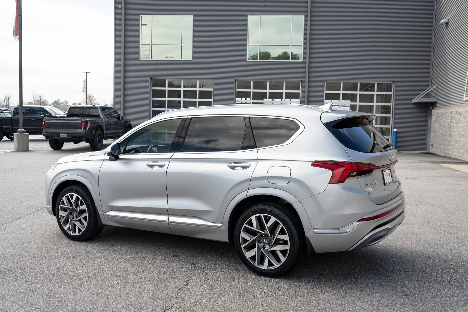 Used 2022 Hyundai Santa Fe Calligraphy FWD image 7