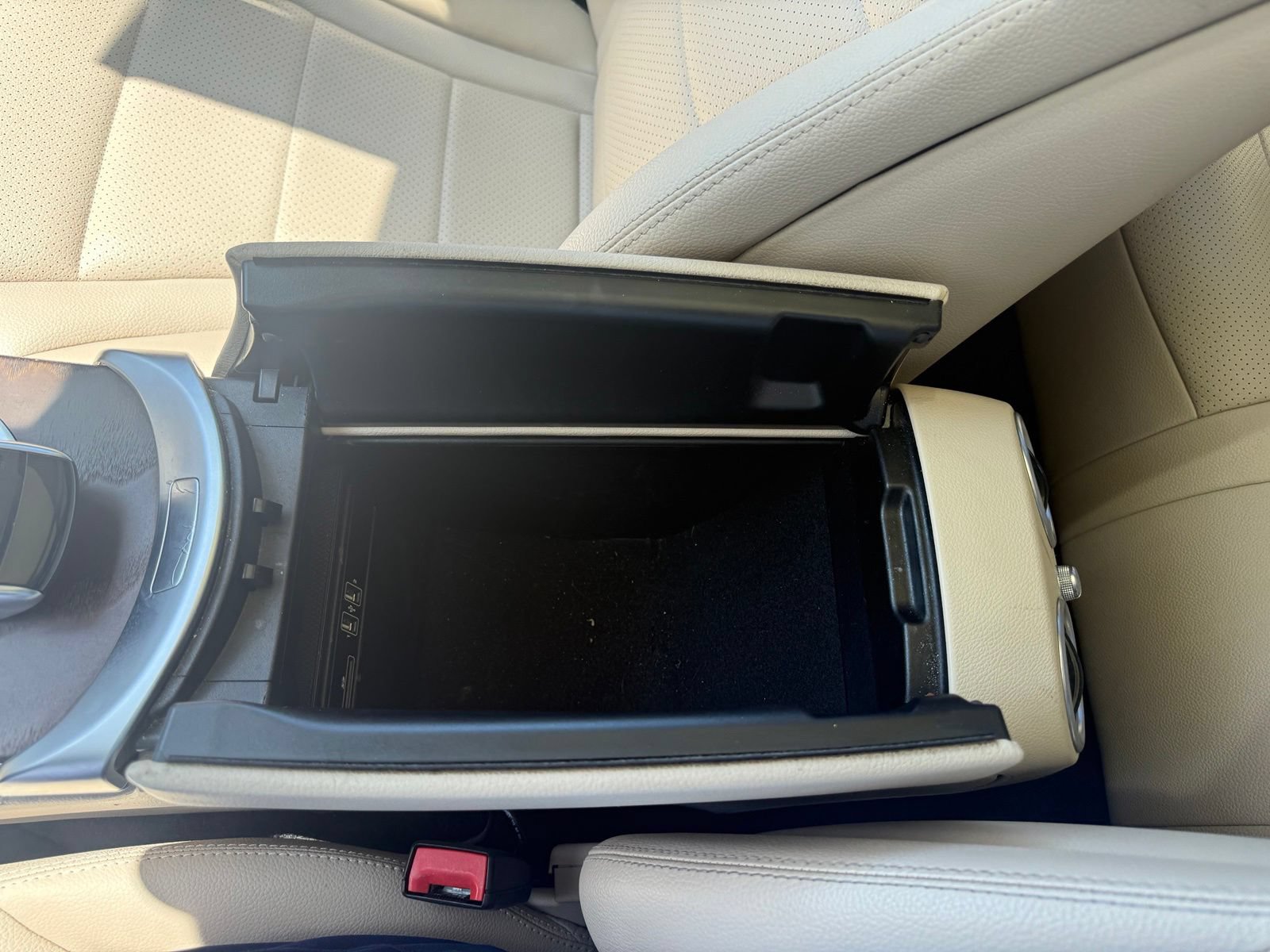 Used 2019 Mercedes-Benz GLC 300 4MATIC image 26