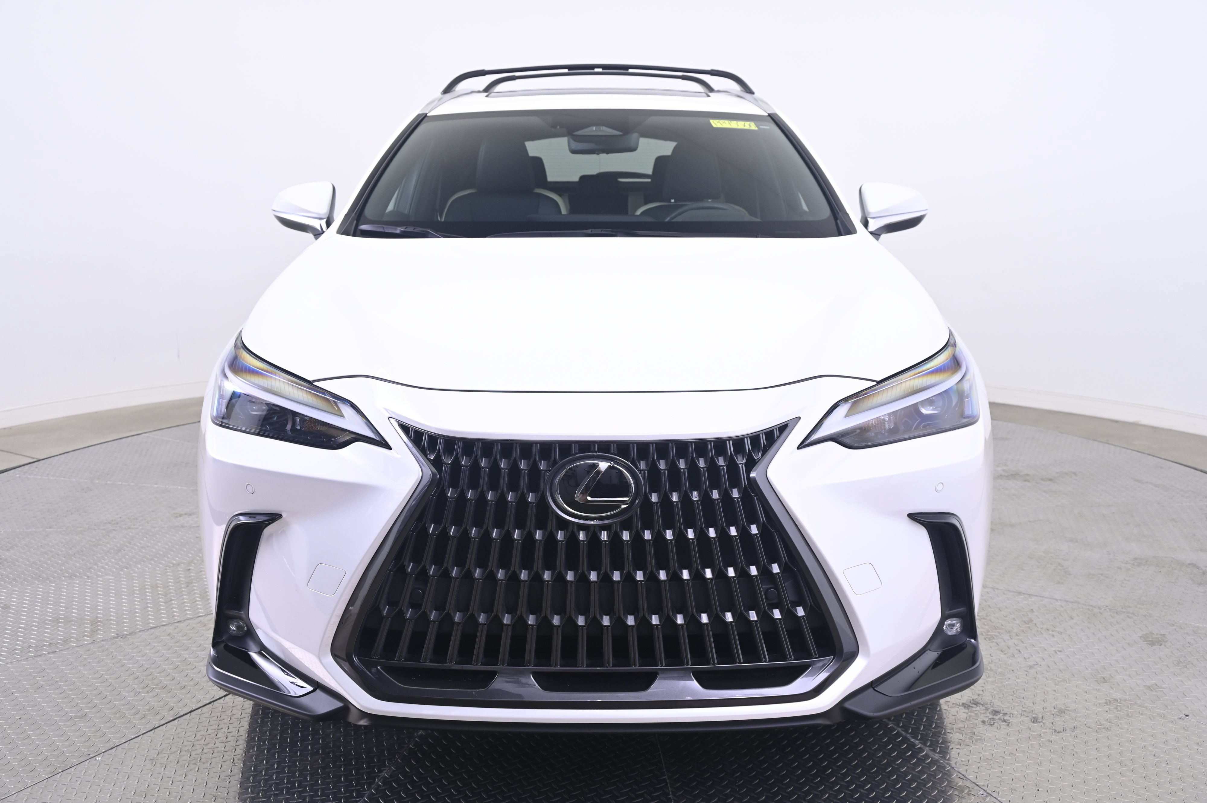 Used 2024 Lexus NX 350h AWD image 10